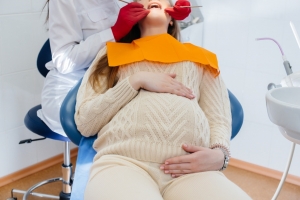 کاشت ایمپلنت دندان در طول بارداری